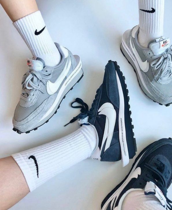 NIKE SACAI x WAFFLE