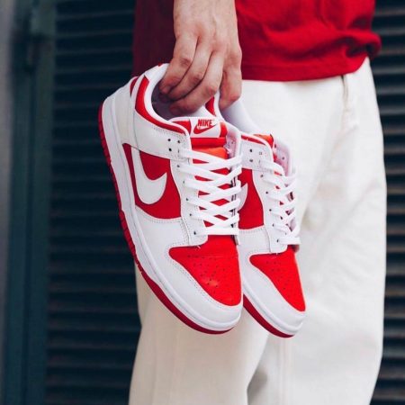 NIKE SB DUNK UNIVERSITY RED