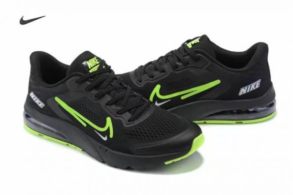 NIKE STRUCTURE RUNNER TUBE V10