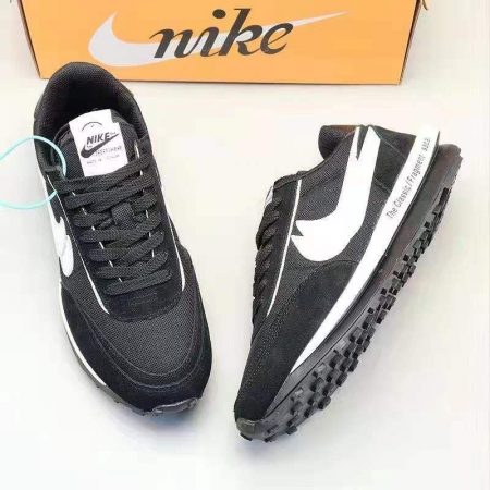 NIKE WAFFLE X SACAI