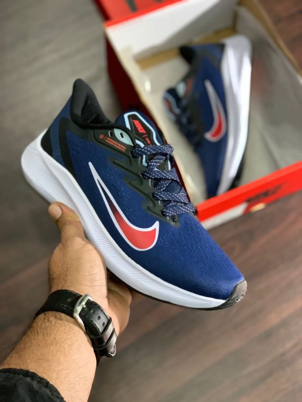 NIKE WINFLOW 7
