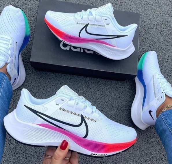 NIKE ZOOM PEGASUS 38