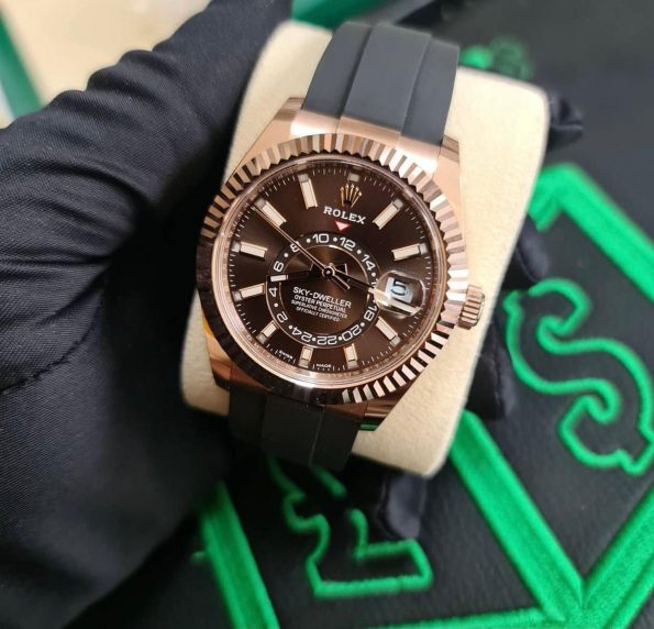 ROLEX SKYDWELLER - Image 3