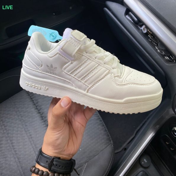 ADIDAS FORUM 84 TRIPPLE WHITE 1 7a Quality Replicas are the first copy products such as copycats shoes, watches, clothing, bags, and electronics.