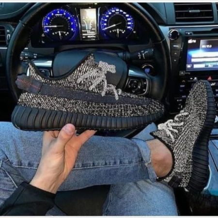 ADIDAS YZY V 2