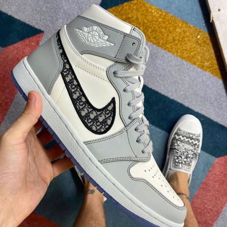 AIR JORDAN 1 X DIOR