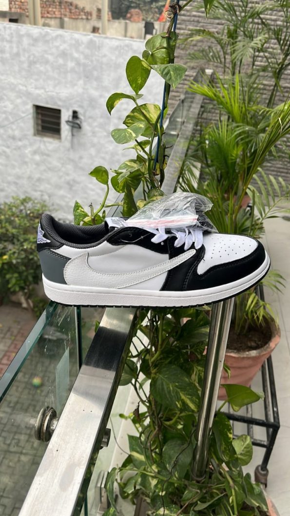 Air Jordan low ankle jack cactus 5 7a Quality Replicas are the first copy products such as copycats shoes, watches, clothing, bags, and electronics.