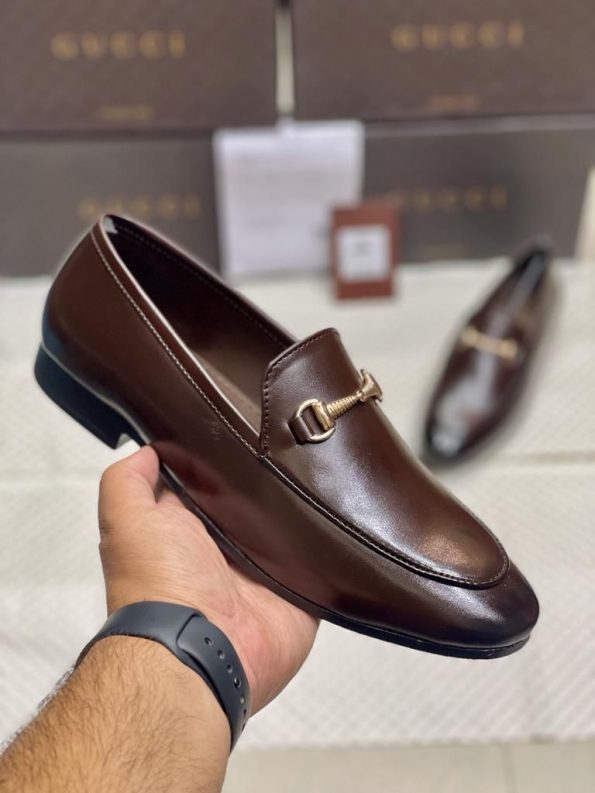 GUCCI LOAFERS LEATHER 9 7a Quality Replicas are the first copy products such as copycats shoes, watches, clothing, bags, and electronics.