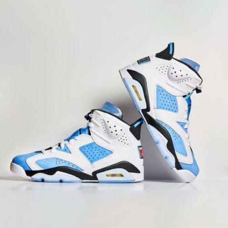 JORDANS RETRO 6 UNIVERSITY BLUE