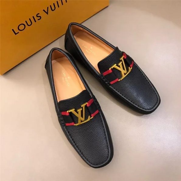 LOUIS VUITTON Loafers 7a Quality Replicas are the first copy products such as copycats shoes, watches, clothing, bags, and electronics.