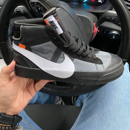 NIKE BLAZER BLACK