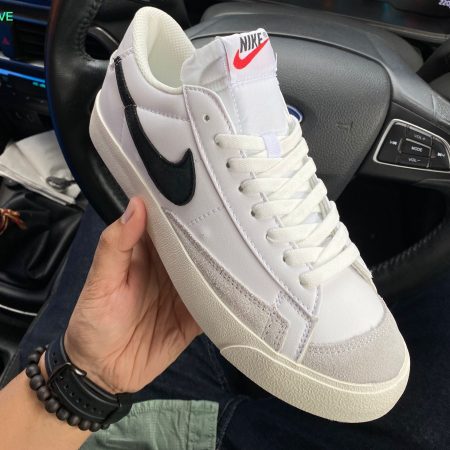 NIKE BLAZER MID 77 VINTAGE