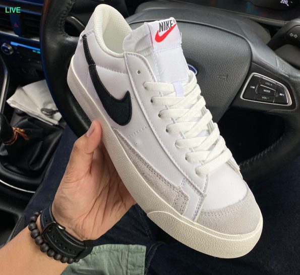 NIKE BLAZER MID 77 VINTAGE