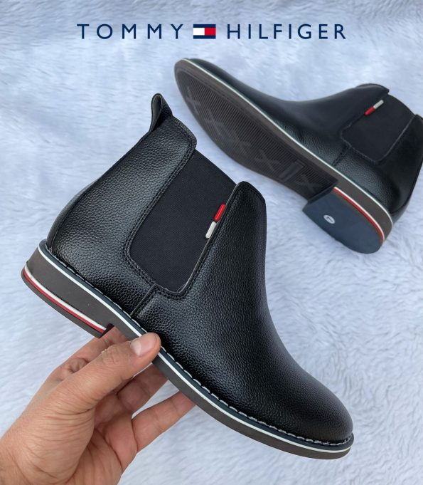TOMMY HILFIGER CHELSEA BOOTS