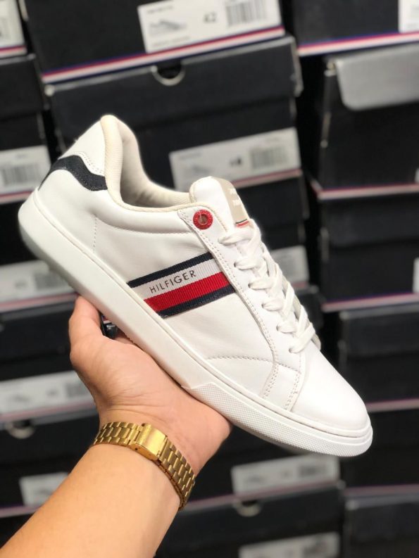 TOMMY HILFIGER ORIGNAL SHOE 10A