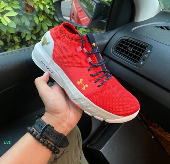 UNDER ARMOUR PROJECT ROCK