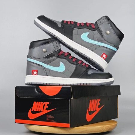 AIR JORDAN 1 LONG THOR