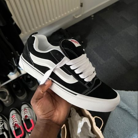Vans KNU
