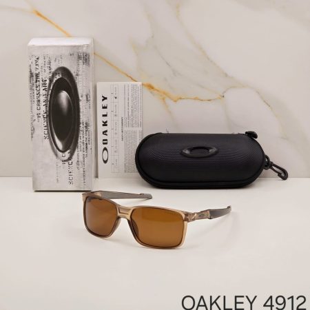 OAKLEY POLORISE