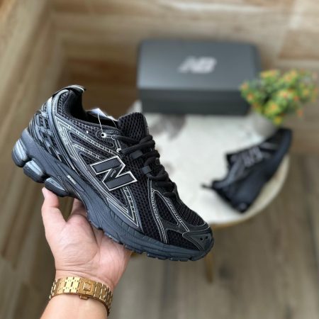 NEW BALANCE 1906