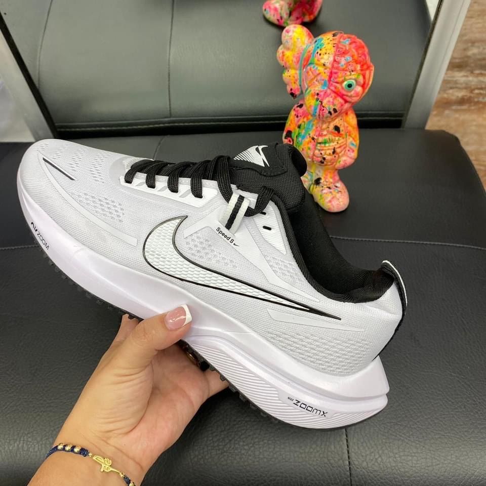 NIKE VOMERO SPEED S