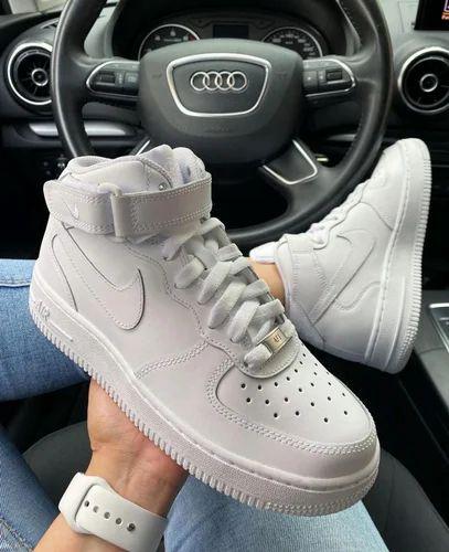 NIKE AIRFORCE 1 MID