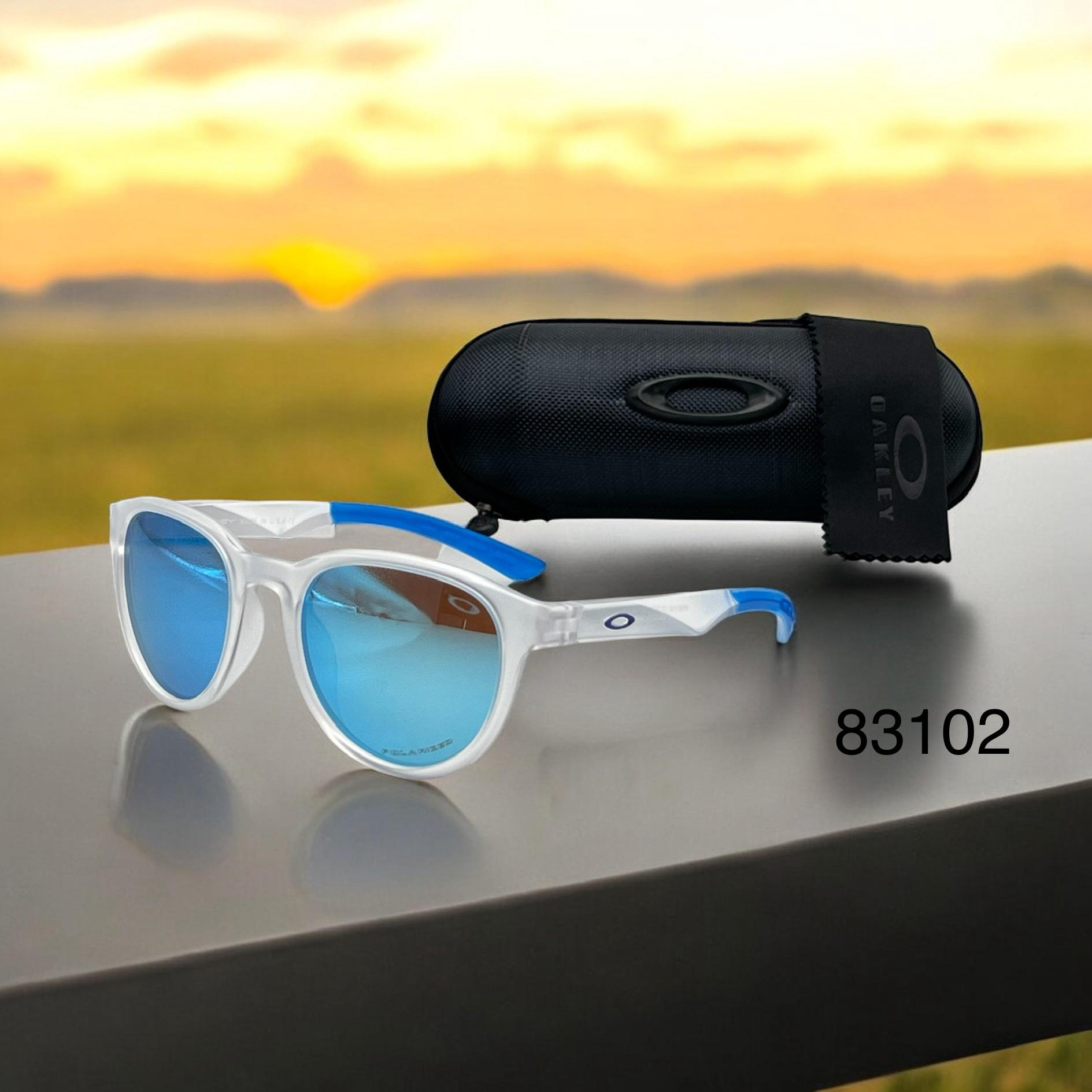OAKLEYY