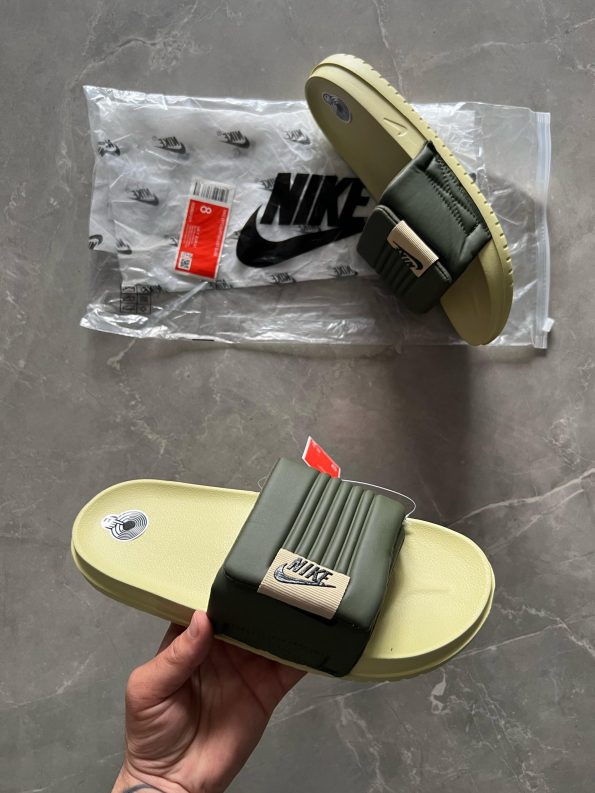 NIKE MEN'S OFFCOURT ADJUST SLIDES - Image 17