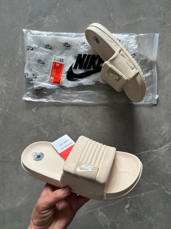 NIKE MEN'S OFFCOURT ADJUST SLIDES - Image 15