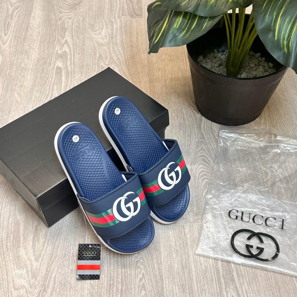GUCCI GG SOFT COMFORT PREMIUM FLIP-FLOPS - Image 3