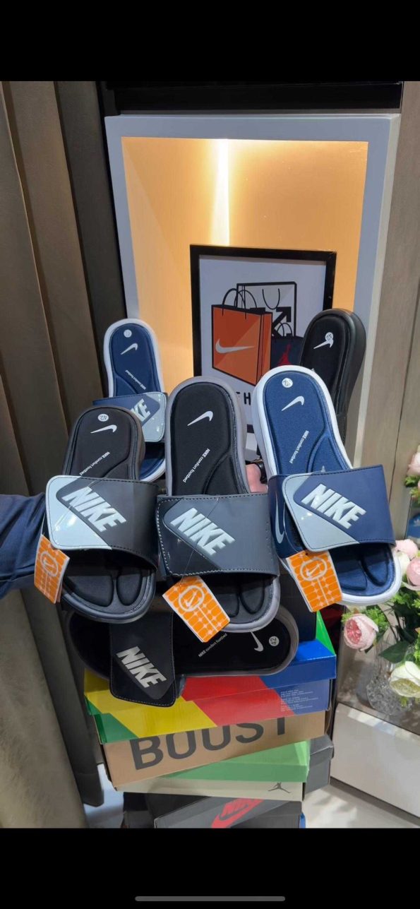 NIKE AIR COMFORT FOOTBED SLIDES - Image 2