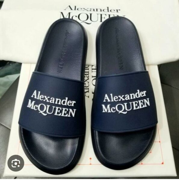 ALEXANDER MCQUEEN SLIDE IN STOCK