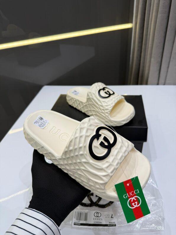 GUCCI Premium Flip-Flops - Image 3