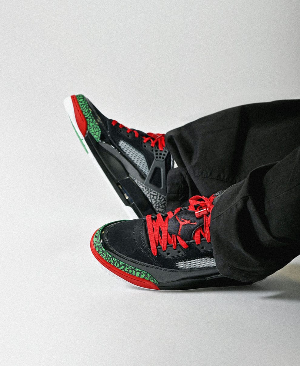 Jordan Spizike Low OG "Black Varsity Red" 7a Quality Replicas are the first copy products such as copycats shoes, watches, clothing, bags, and electronics. Jordan Spizike Low OG "Black Varsity Red" - Image 8