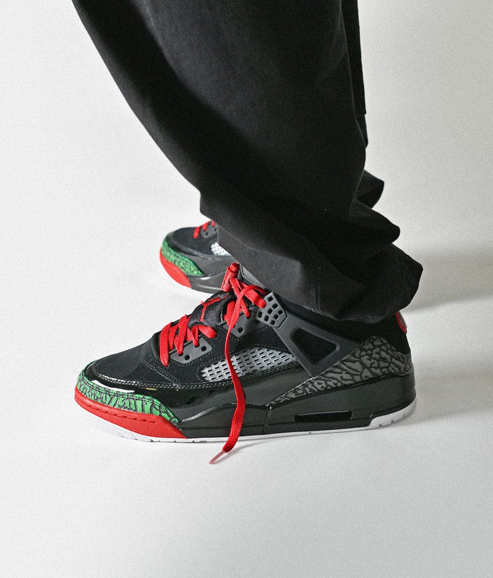 Jordan Spizike Low OG "Black Varsity Red" 7a Quality Replicas are the first copy products such as copycats shoes, watches, clothing, bags, and electronics. Jordan Spizike Low OG "Black Varsity Red" - Image 9