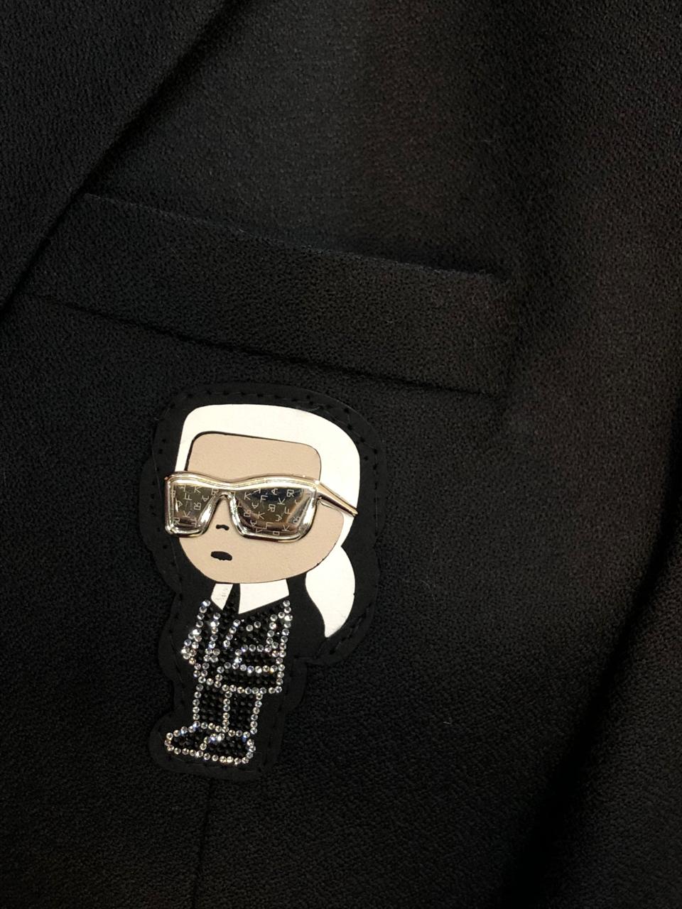 KARL IMPORTED WOOL FABRIC BLAZERS 7a Quality Replicas are the first copy products such as copycats shoes, watches, clothing, bags, and electronics. KARL IMPORTED WOOL FABRIC BLAZERS