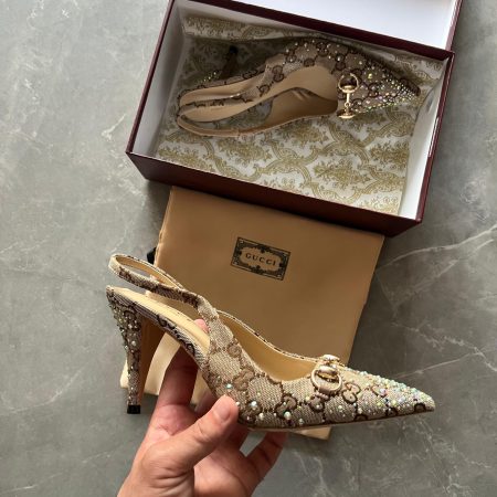 Gucci premium quality with BRAND BOX nd all