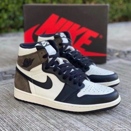 AIR JORDAN RETRO 1 HIGH OG MOCHA SEMI UA