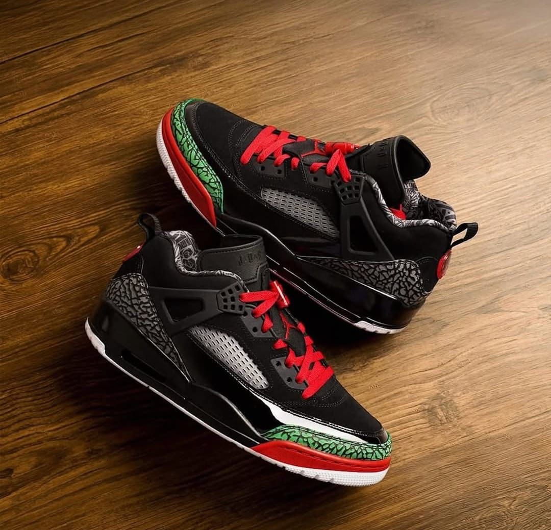Jordan Spizike Low OG "Black Varsity Red" 7a Quality Replicas are the first copy products such as copycats shoes, watches, clothing, bags, and electronics. Jordan Spizike Low OG "Black Varsity Red" - Image 2
