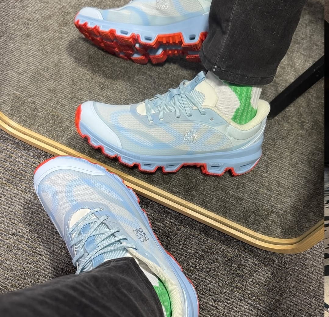 Loewe X On Cloudventure 2.0 BlueRedWhite" 7a Quality Replicas are the first copy products such as copycats shoes, watches, clothing, bags, and electronics. Loewe X On Cloudventure 2.0 BlueRedWhite"