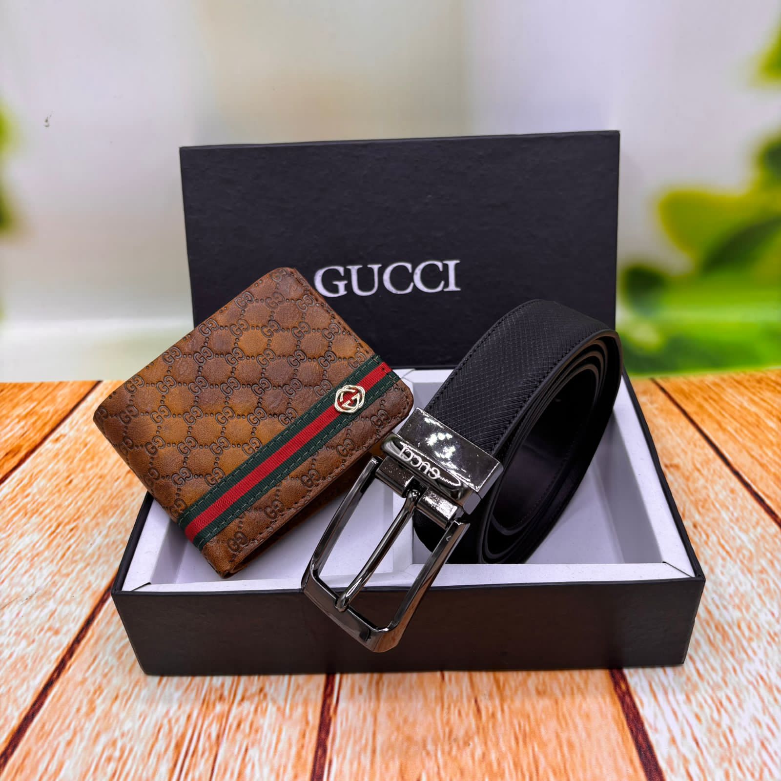 GUCCI Belt + Wallet Reversible Belt 7a Quality Replicas are the first copy products such as copycats shoes, watches, clothing, bags, and electronics. GUCCI Belt + Wallet Reversible Belt - Image 7