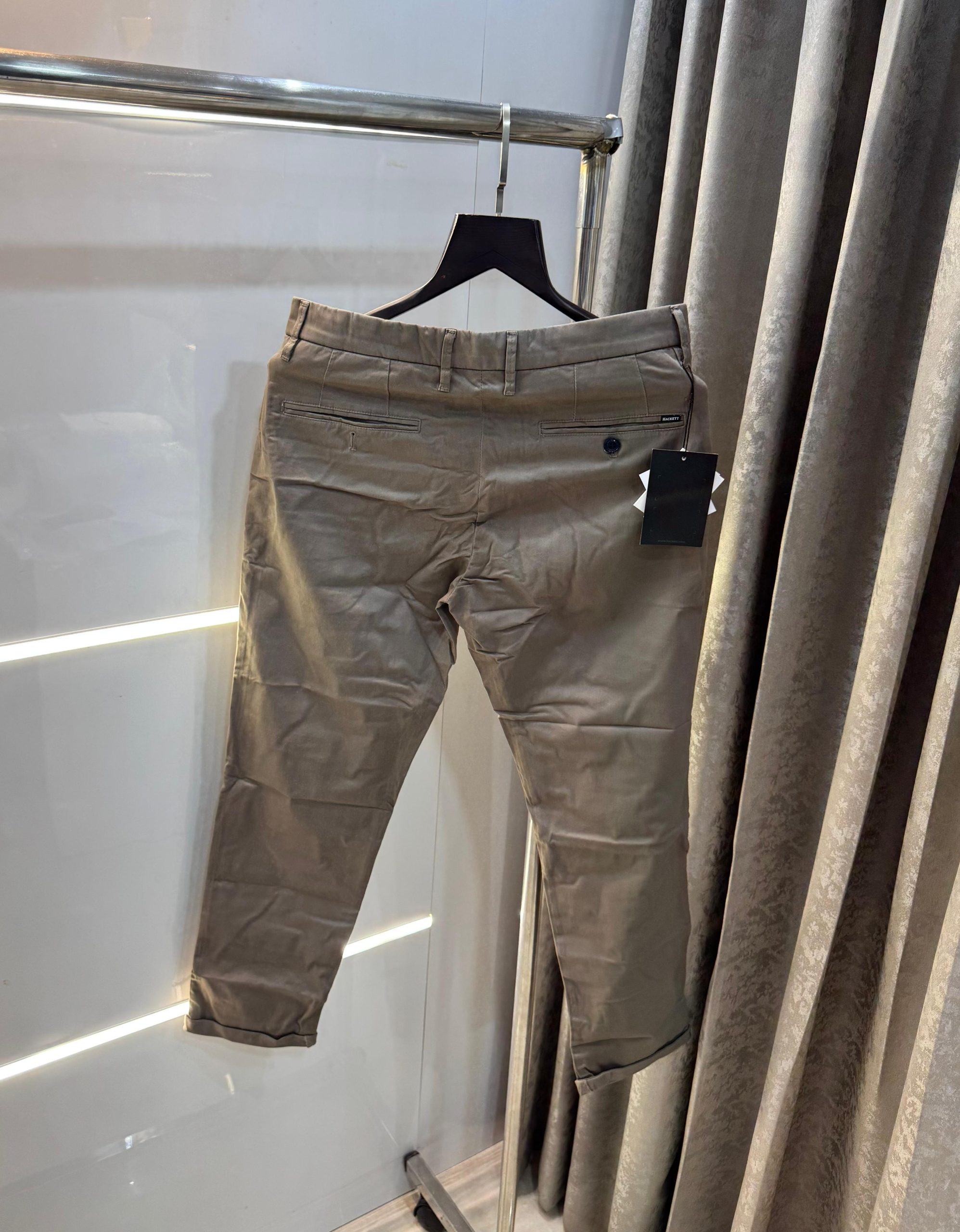 HACKETT LONDON IMPORTED COTTON TROUSERS 7a Quality Replicas are the first copy products such as copycats shoes, watches, clothing, bags, and electronics. HACKETT LONDON IMPORTED COTTON TROUSERS - Image 5