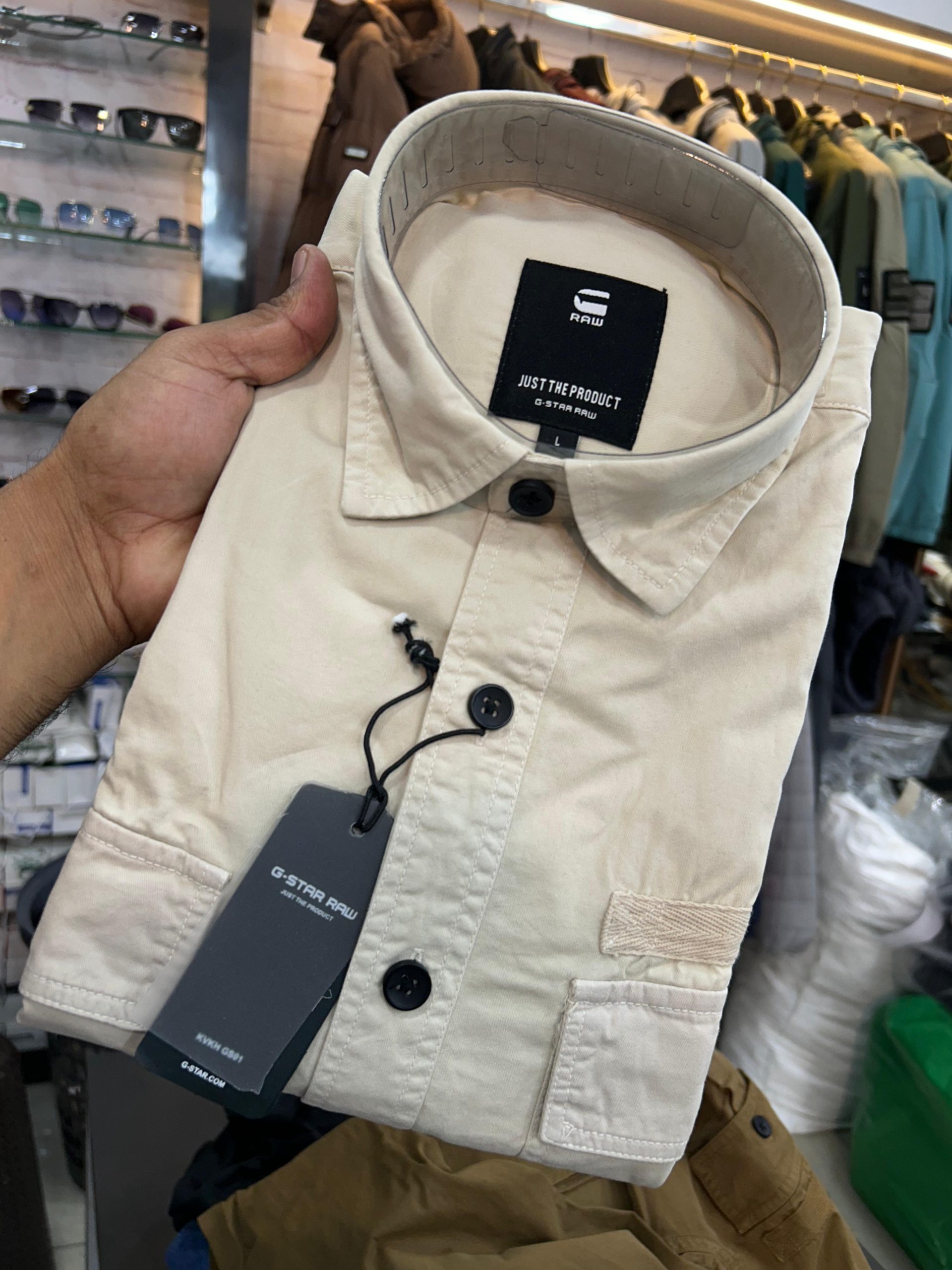 GSTAR CARGO SHIRTS 7a Quality Replicas are the first copy products such as copycats shoes, watches, clothing, bags, and electronics. GSTAR CARGO SHIRTS - Image 8