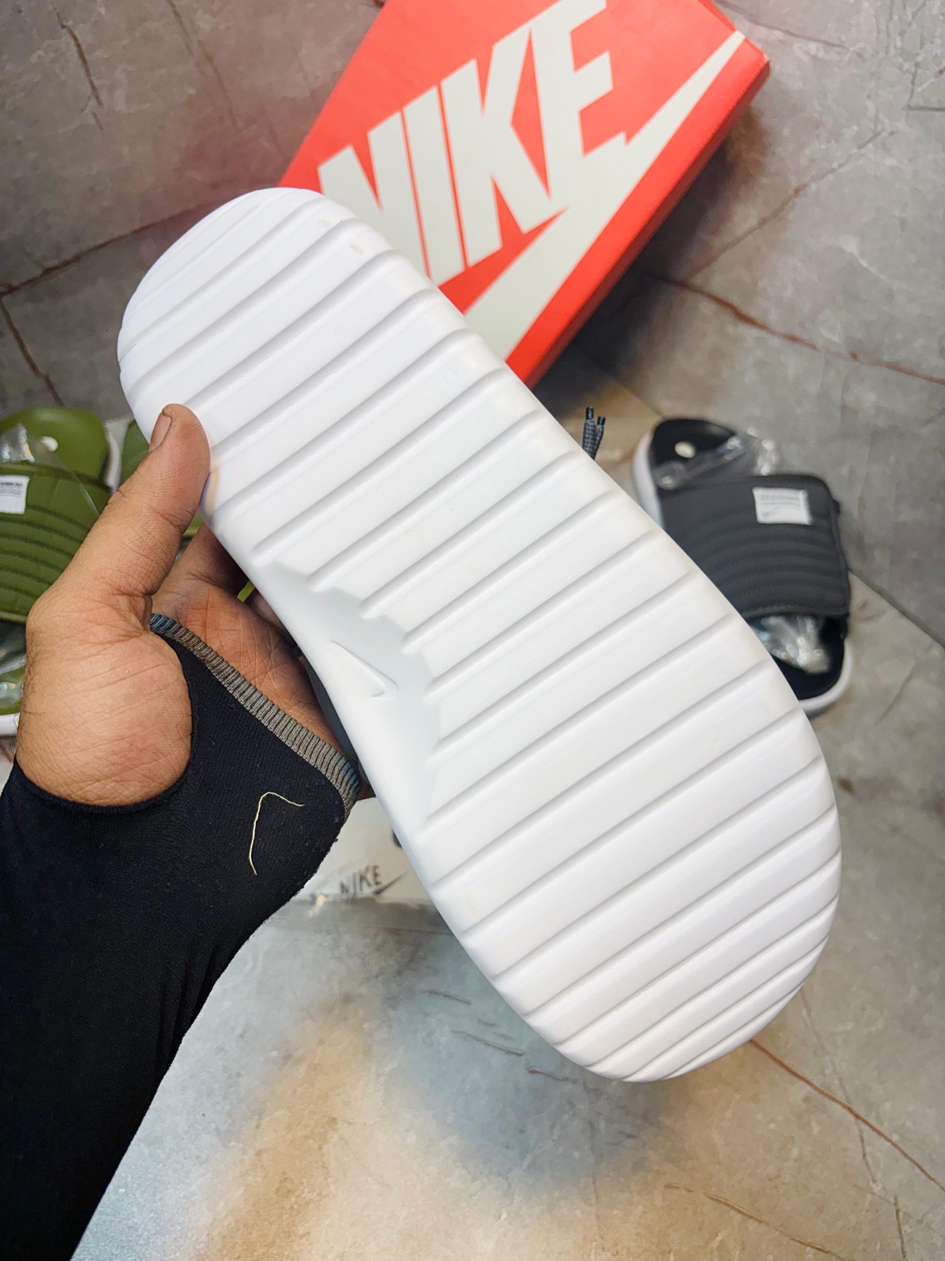 NIKE ASUNA-2 SLIDES 7a Quality Replicas are the first copy products such as copycats shoes, watches, clothing, bags, and electronics. NIKE ASUNA-2 SLIDES - Image 4