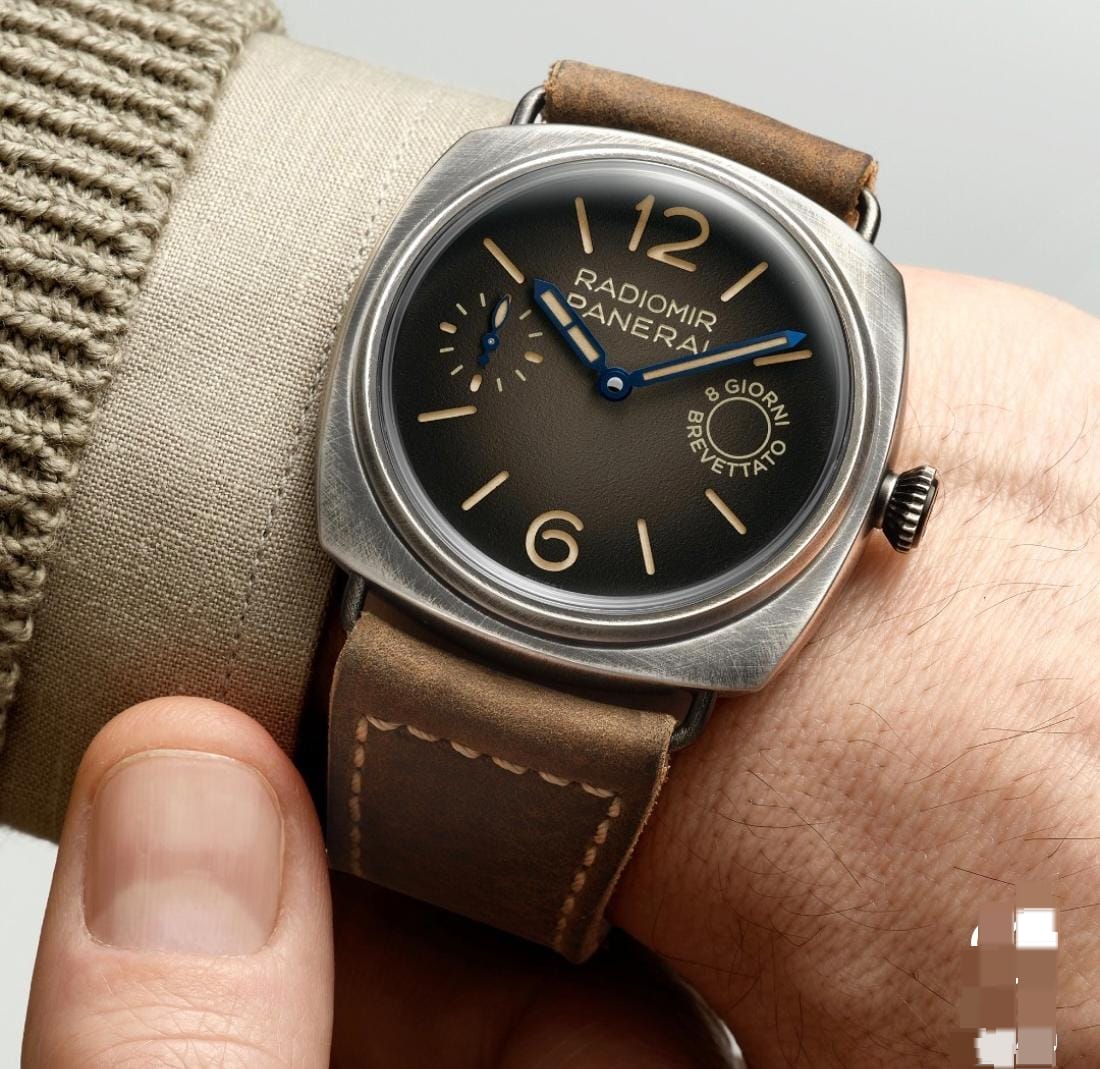 Panerai Radiomir Otto Giorni Brunito Ref.PAM01347 For Him 7a Quality Replicas are the first copy products such as copycats shoes, watches, clothing, bags, and electronics. Panerai Radiomir Otto Giorni Brunito Ref.PAM01347 For Him - Image 4