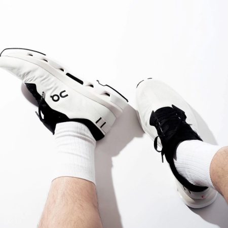 On Running Cloud Zone Ice Black