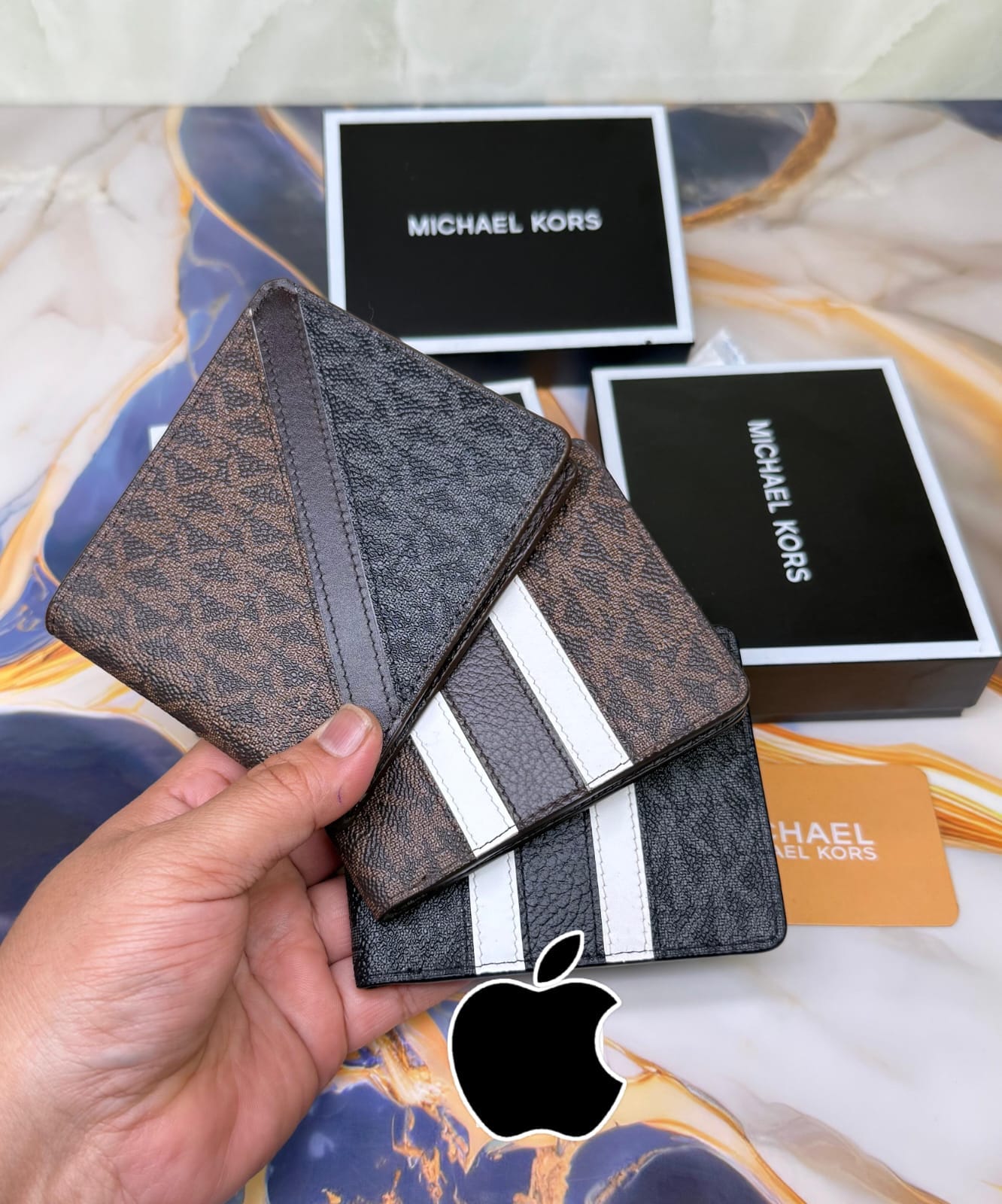 MICHAEL KORS (MK) 10A QUALITY 100% ORIGINAL LEATHER WALLETS 7a Quality Replicas are the first copy products such as copycats shoes, watches, clothing, bags, and electronics. MICHAEL KORS (MK) 10A QUALITY 100% ORIGINAL LEATHER WALLETS