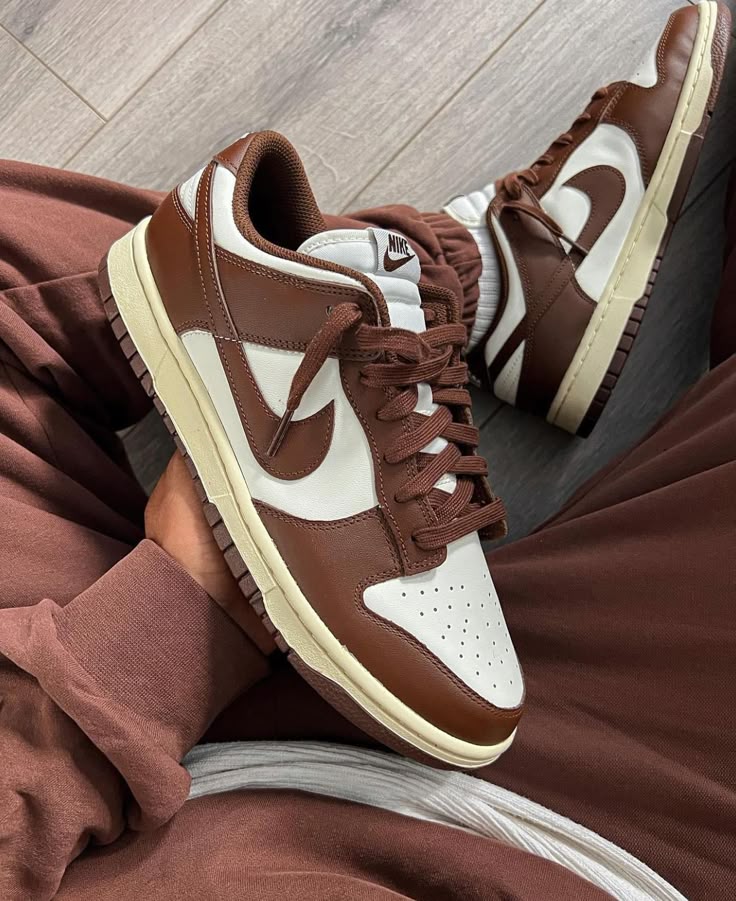 NIKE SB DUNK LOW CACAO WOW SEMI UA 7a Quality Replicas are the first copy products such as copycats shoes, watches, clothing, bags, and electronics. NIKE SB DUNK LOW CACAO WOW SEMI UA