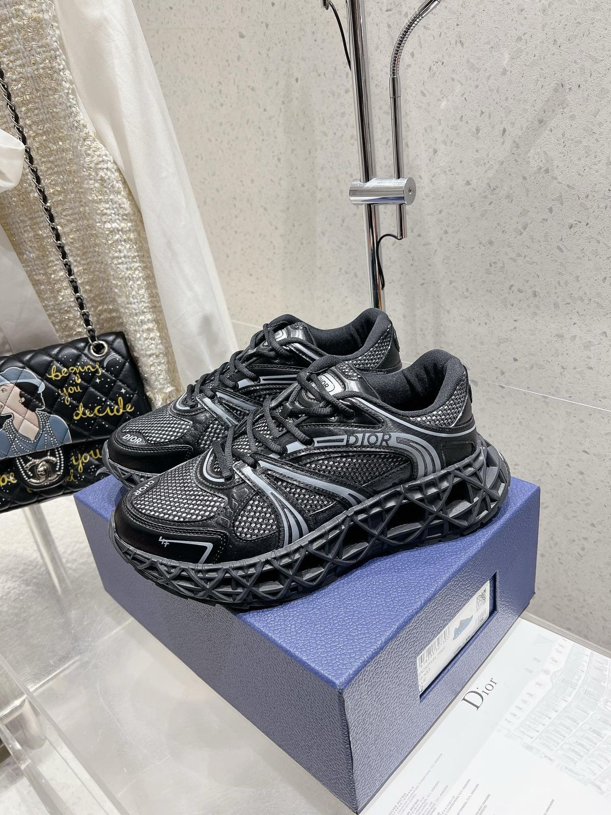 Dior b 35 nxxt black sneaker 7a Quality Replicas are the first copy products such as copycats shoes, watches, clothing, bags, and electronics. Dior b 35 nxxt black sneaker - Image 2