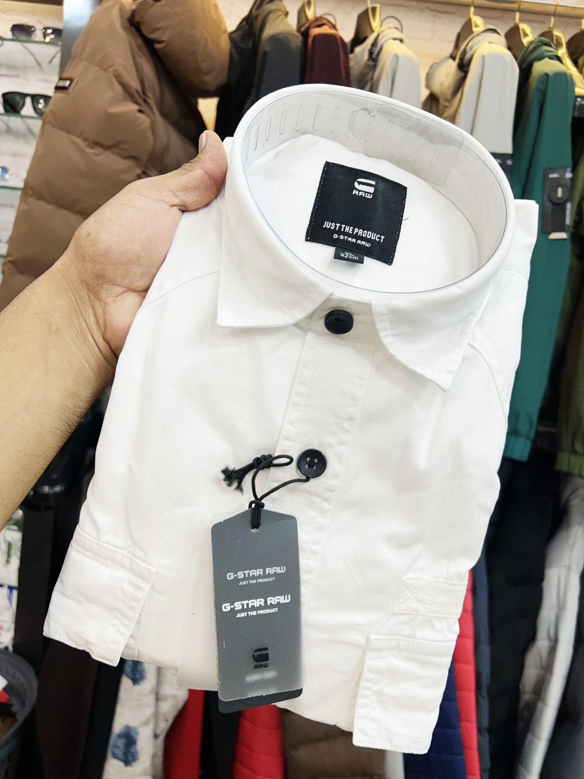 GSTAR CARGO SHIRTS 7a Quality Replicas are the first copy products such as copycats shoes, watches, clothing, bags, and electronics. GSTAR CARGO SHIRTS - Image 3